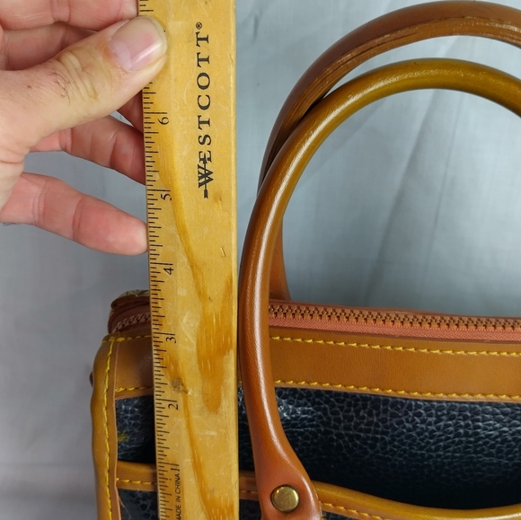 Dooney & Bourke Large Black Pebbled Tan  Leather Doctors Satchel Hand Bag - Picture 14 of 16